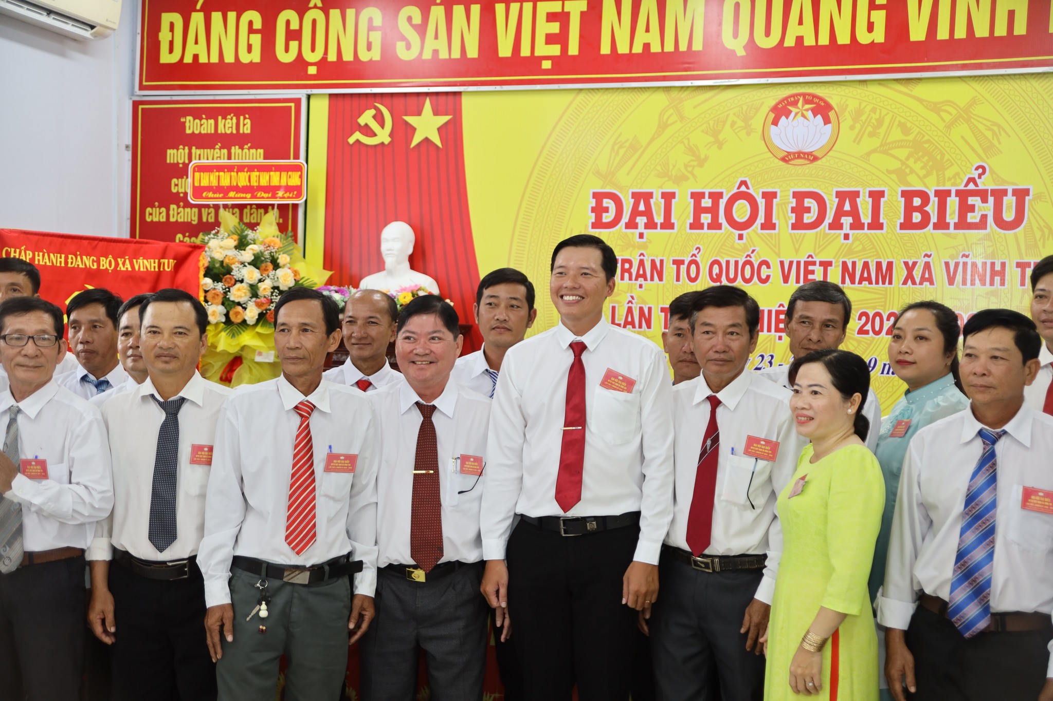 PHÁT HUY SỨC MẠNH ĐẠI ĐOÀN KẾT TOÀN DÂN, ĐỔI MỚI VÀ NÂNG CAO HIỆU QUẢ HOẠT ĐỘNG MẶT TRẬN TỔ QUỐC, THỰC HÀNH DÂN CHỦ, TĂNG CƯỜNG SỰ ĐỒNG THUẬN XÃ HỘI, GÓP PHẦN XÂY DỰNG XÃ VĨNH TUY PHÁT TRIỂN NHANH, TO